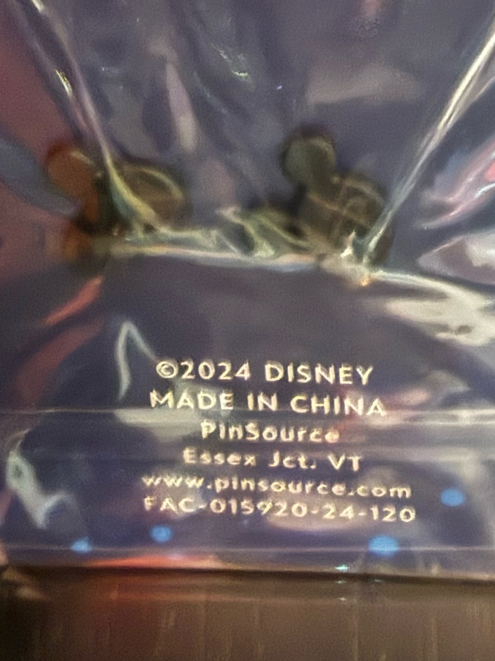 2024 Disney D23 EXPO Exclusive Gold Member Mickey Pin - Picture 3 of 3